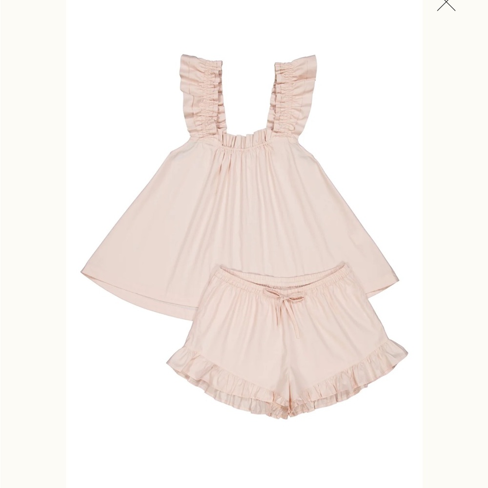 Piyama Elegant Cream Ruffle Pajama Set NWT! Got 2 sets as gift only need one!